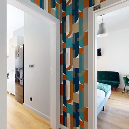 Family House Near The Market Square -Perfect For Family & Business Stays - Ksiecia Witolda Street 500 Steps To Market Square - 2 Bedrooms,2 Parking Places วรอตซวาฟ ภายนอก รูปภาพ